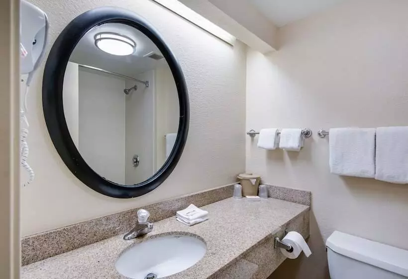 ２ダブルベッドのスタンダードルーム, Red Roof Inn Laredo