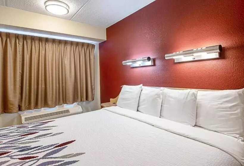 キングサイズベッドのスタンダードルーム, Red Roof Inn Pittsburgh North  Cranberry Township