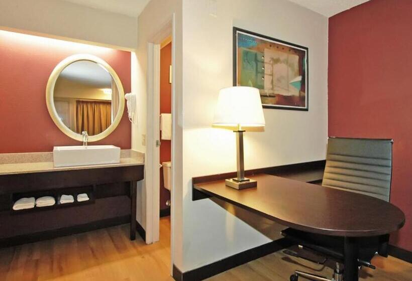 غرفة سوبيريور سرير كينج, Red Roof Plus Chicago   Hoffman Estates