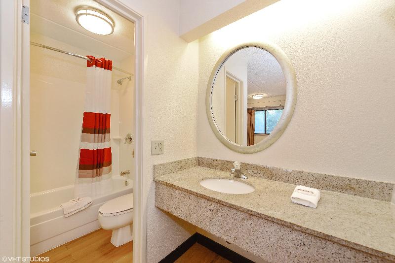 חדר סטנדרט עם מיטת קינג, Red Roof Inn Tampa Fairgrounds   Casino