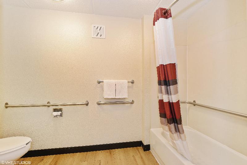 חדר סטנדרט עם מיטת קינג, Red Roof Inn Tampa Fairgrounds   Casino