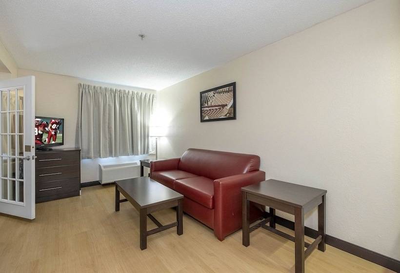 جناح, Red Roof Inn Plus+ Jacksonville – Southpoint