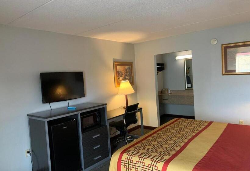 带大床的标准间, Travelodge By Wyndham Pigeon Forge
