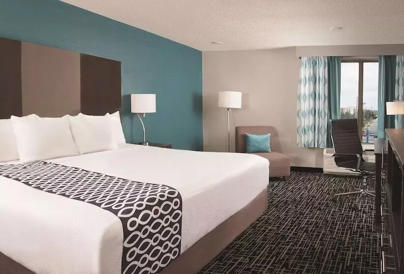 اتاق دلوکس مخصوص معلولین, La Quinta By Wyndham Atlanta Airport North