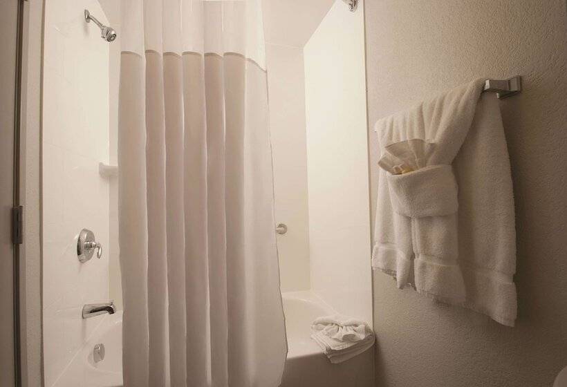 Номер Стандарт 2 Двуспальные Кровати, La Quinta By Wyndham Atlanta Airport North