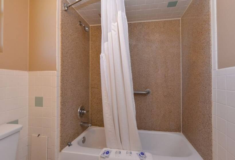 חדר סטנדרט שתי מיטות זוגיות, Ranch House Motel