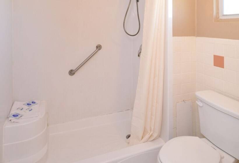 Номер Стандарт 2 Двуспальные Кровати, Ranch House Motel