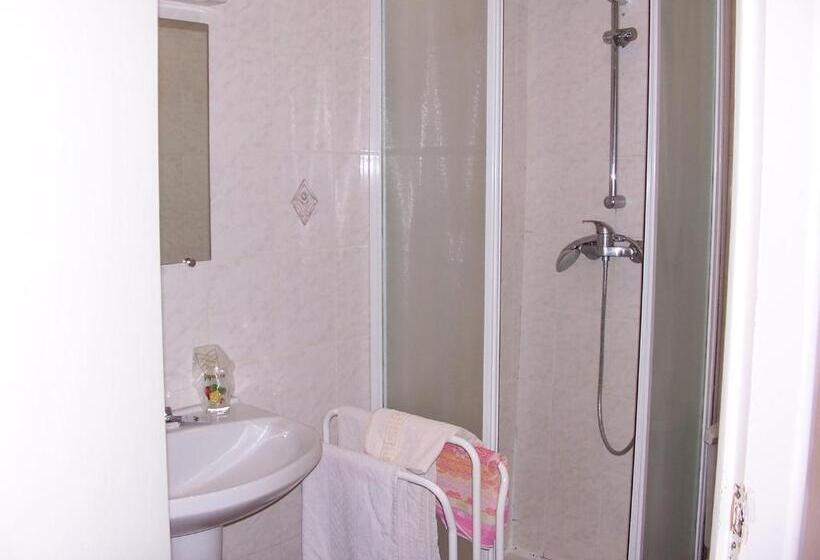 غرفة قياسية, La Vieille Auberge