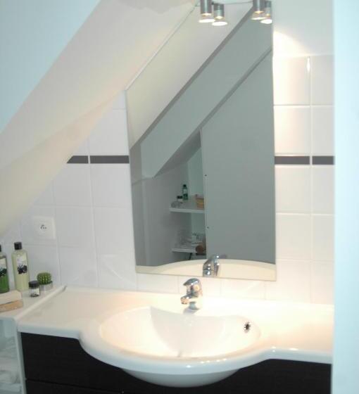 חדר סטנדרט, Croissant De Lune