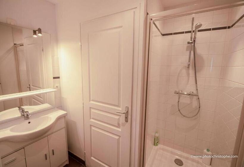 Номер Стандарт, Croissant De Lune