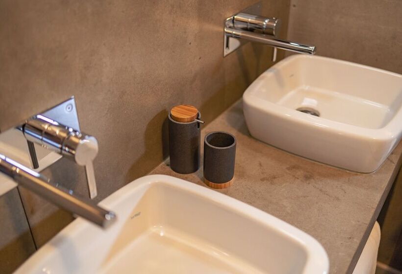 스탠다드 스튜디오, My Bed In Pico