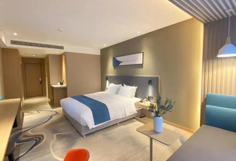 キングサイズベッドのスタンダードルーム, Holiday Inn Express Liaocheng Chiping, An Ihg
