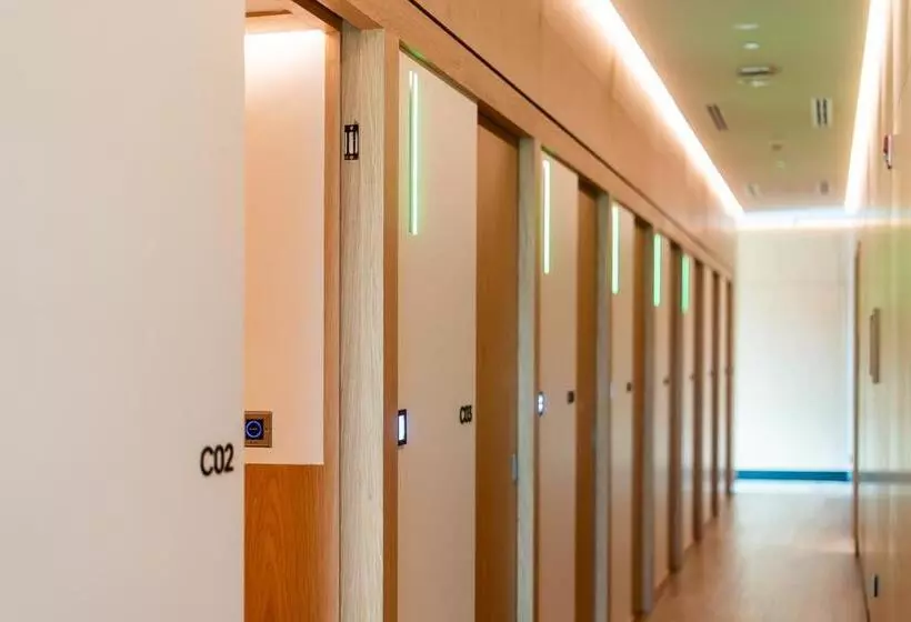 کابین, Sleep  N Fly Sleep Lounge, A Gates Terminal 3   Transit Only