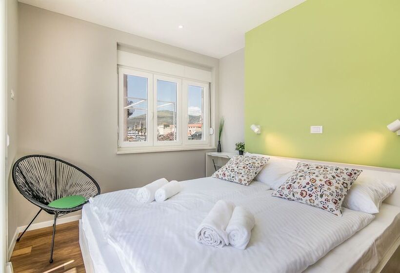 Economy Szoba, 4 Elements Old Town Views Rooms