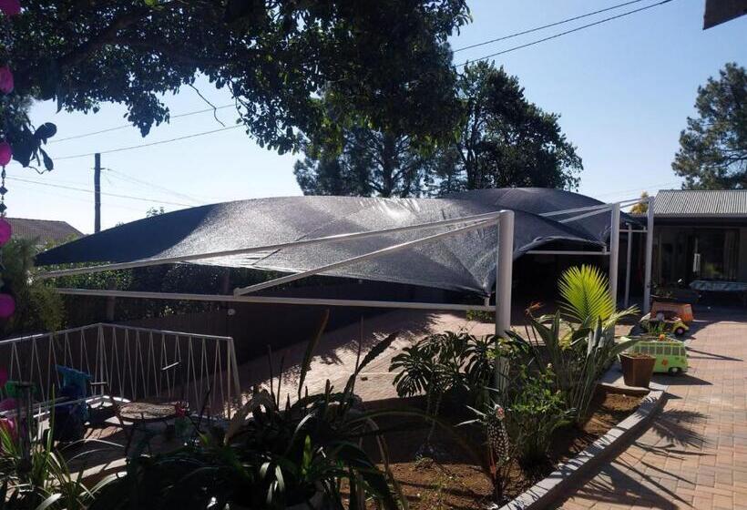 חדר אקונומי, The Haven: Make Our Home Your Home