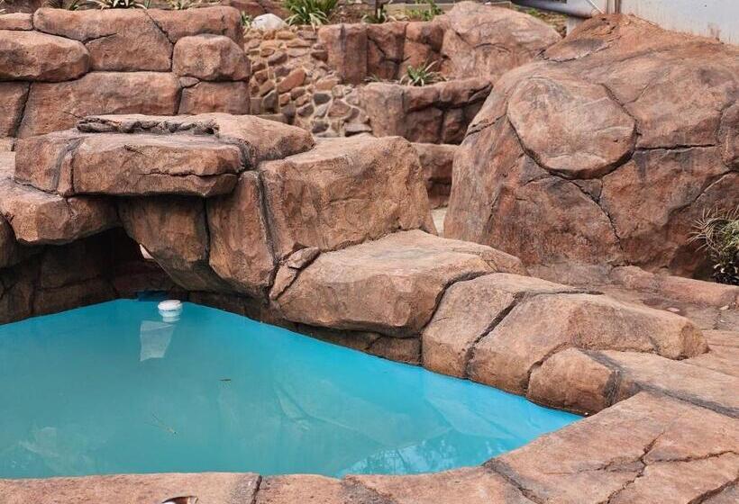 חדר סטנדרט, The Haven: Make Our Home Your Home