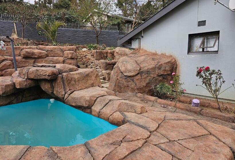 חדר סטנדרט, The Haven: Make Our Home Your Home