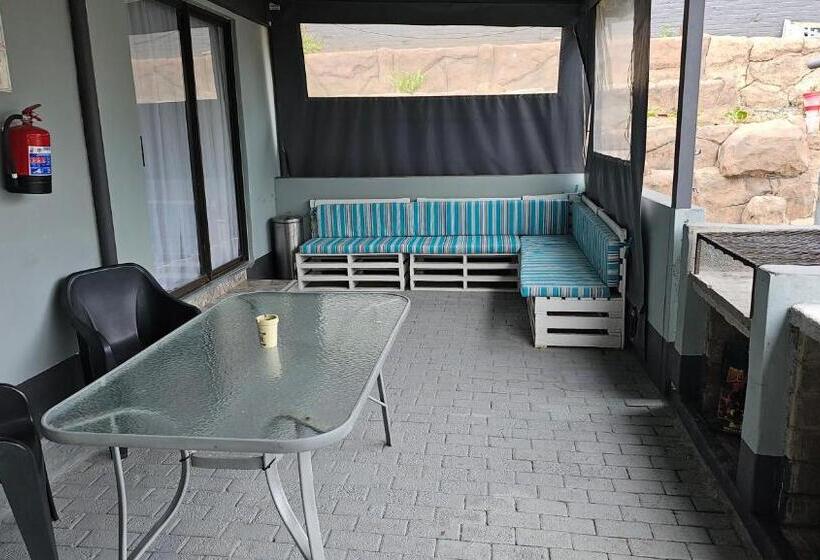 חדר משפחתי, The Haven: Make Our Home Your Home