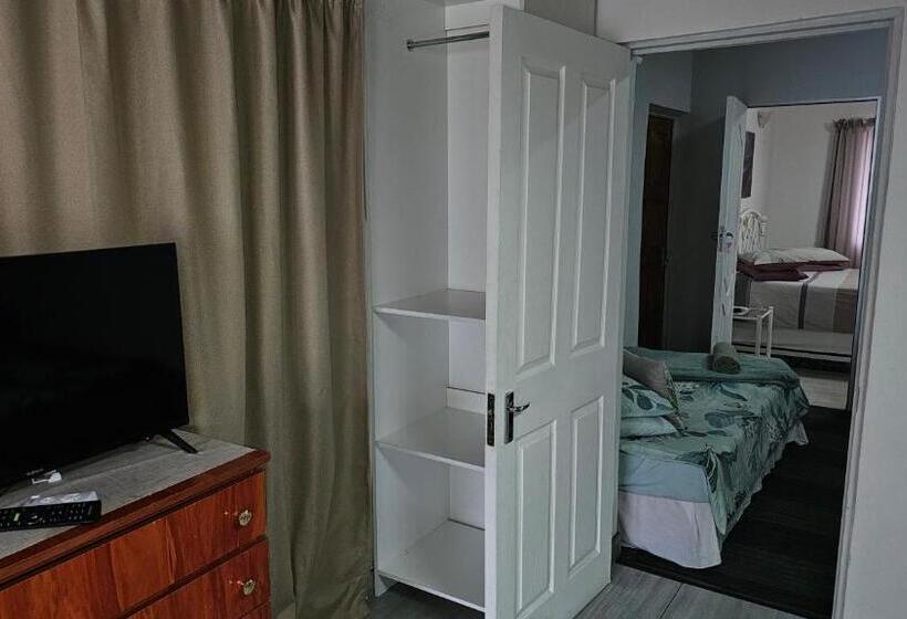 חדר משפחתי, The Haven: Make Our Home Your Home