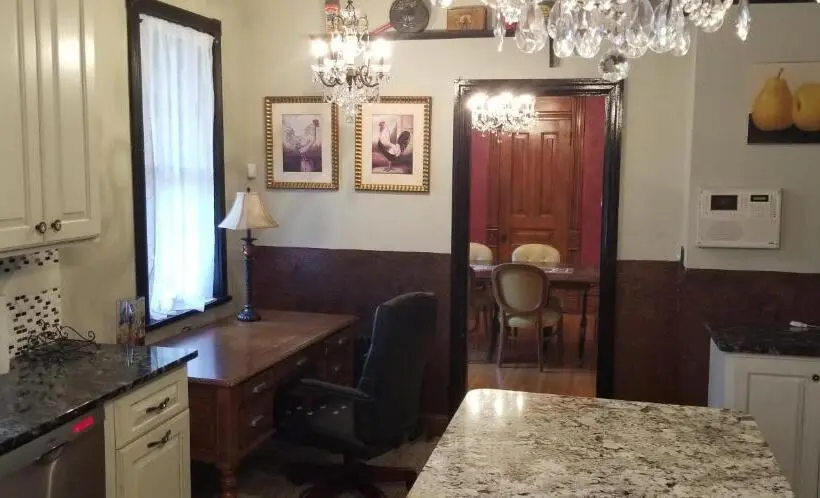 سوییت, Historic Victorian Inn