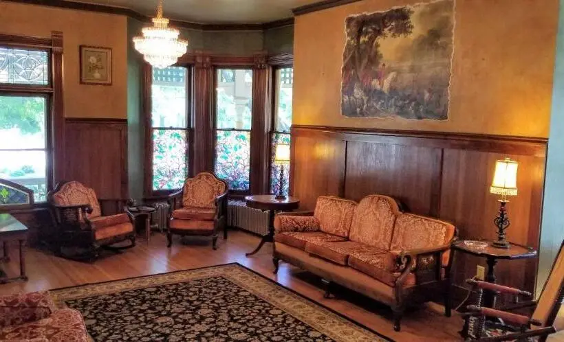 اتاق استاندارد, Historic Victorian Inn