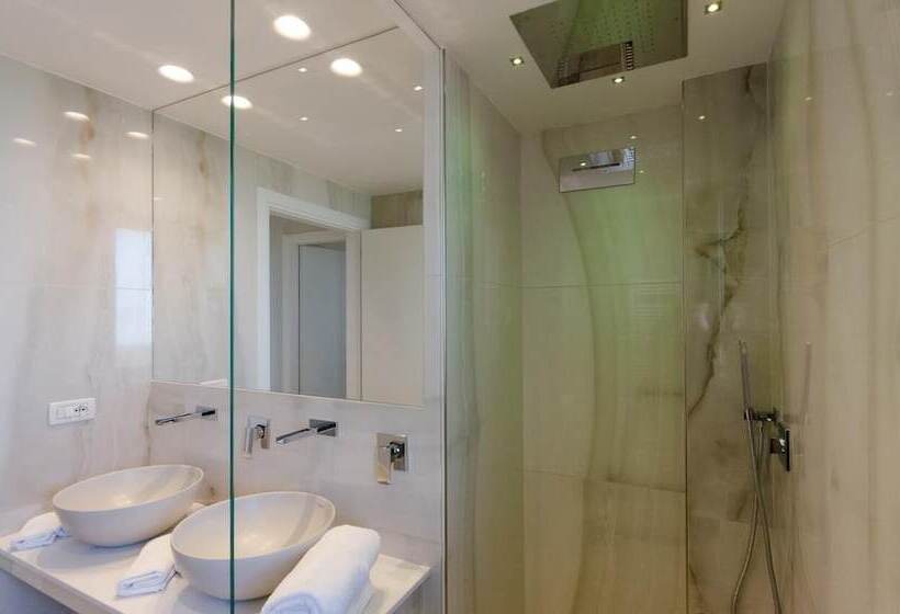 Номер Стандарт, Cervia