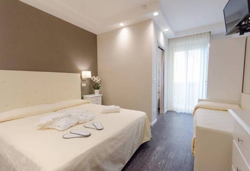 غرفة كلاسيكية ثلاثية, Cervia