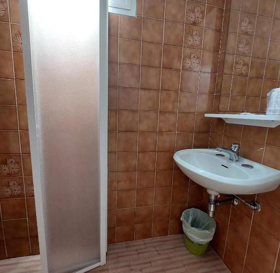 Economy Triple Room, B&b Hotel Villa Nora