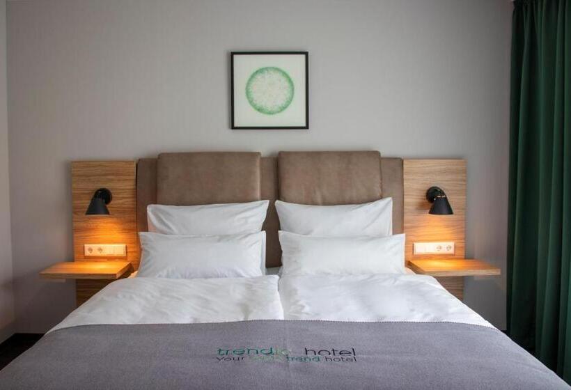 חדר סטנדרט, Trendic