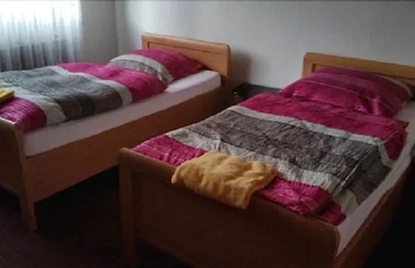 ファミリールーム, Pension Laas