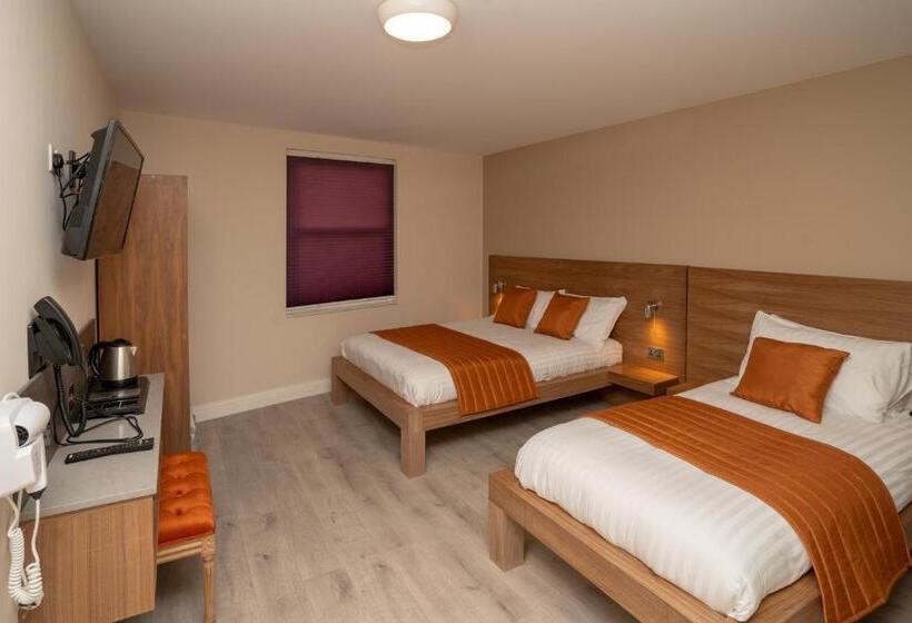 スタンダードトリプルルーム, Eagle Hotel Luton Airport