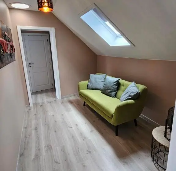 ３ベッドルームハウス, B&b Hoeve De Brieser