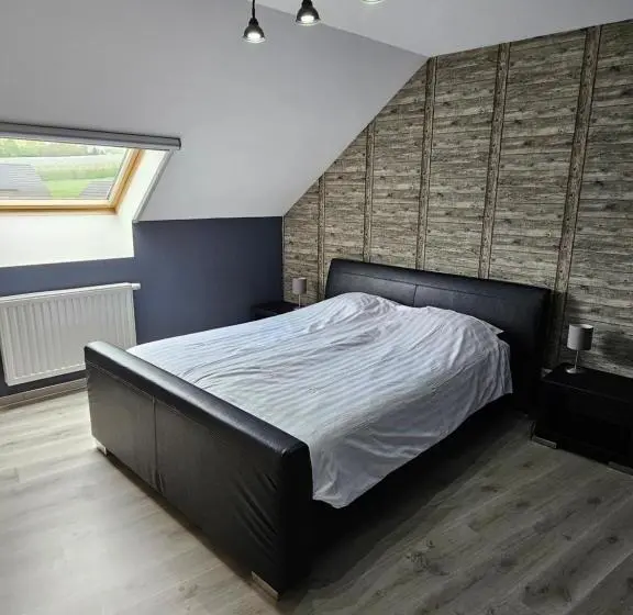 ３ベッドルームハウス, B&b Hoeve De Brieser