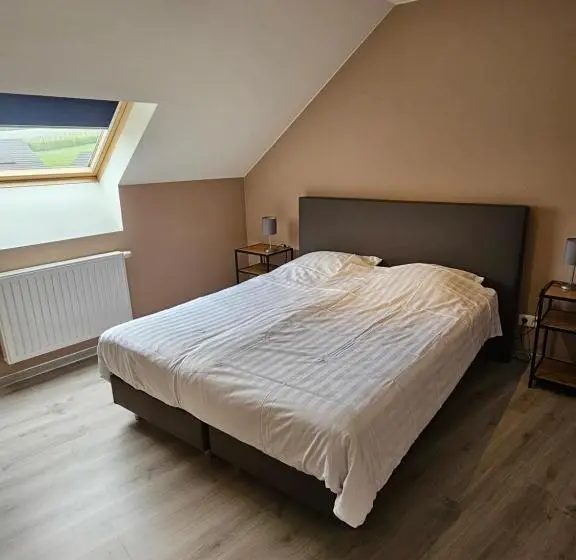 ３ベッドルームハウス, B&b Hoeve De Brieser