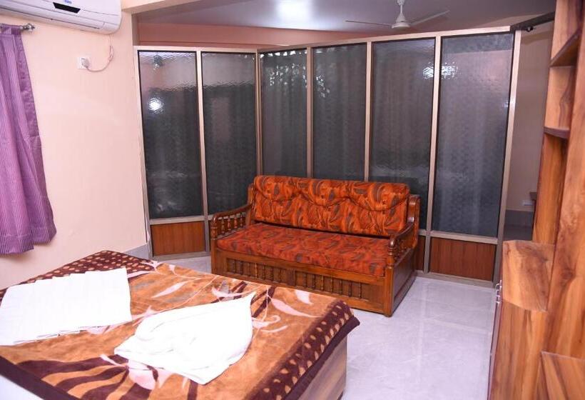 高级套房带海景, Sagarpriya