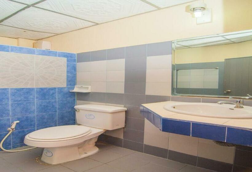 Quarto superior, Oyo Phasuk