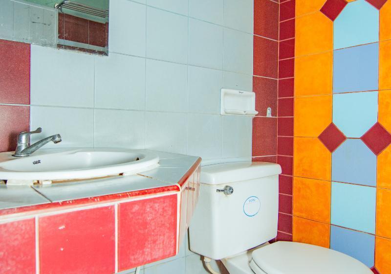 Quarto superior, Oyo Phasuk