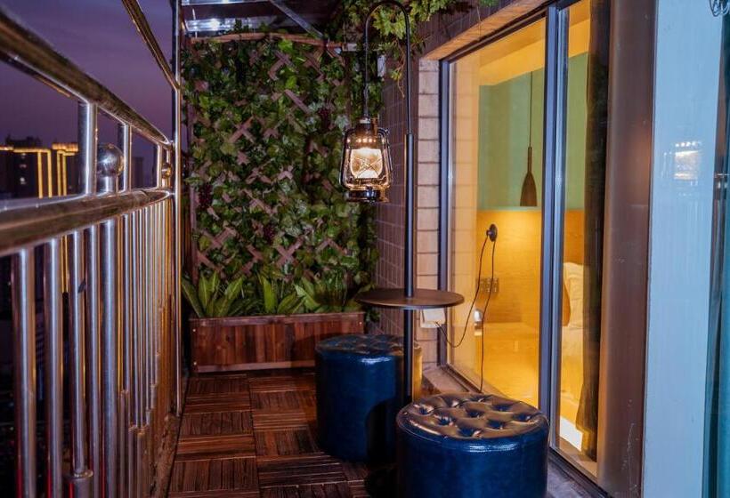 اتاق لوکس با بالکن, Yunqi River View Terrace