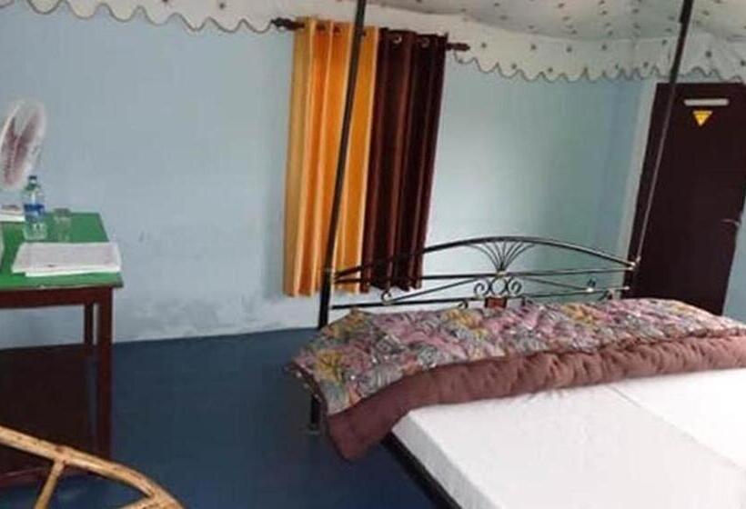 اتاق لوکس, Fabexpress 180 Degree Resort