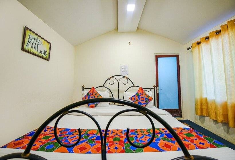 اتاق لوکس, Fabexpress 180 Degree Resort