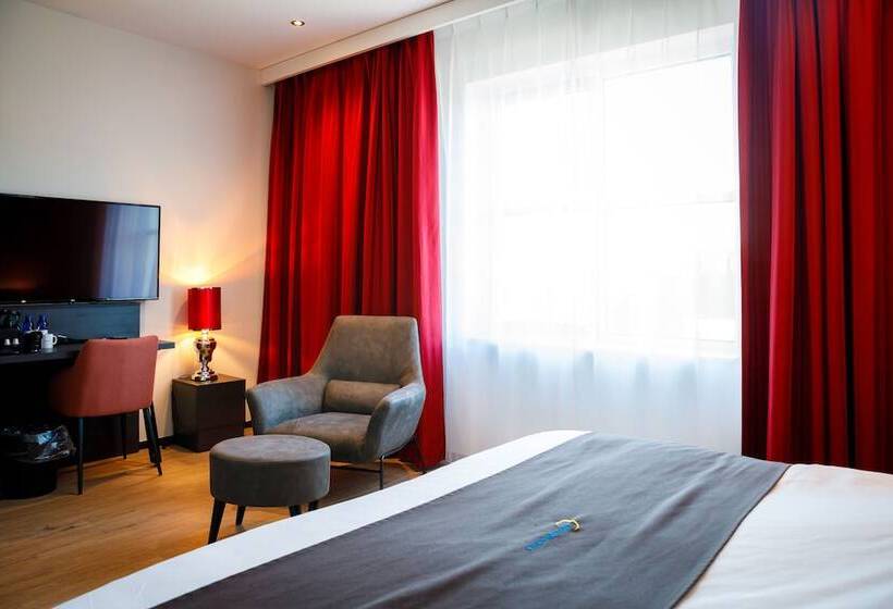 디럭스 룸, Bastion Hotel Arnhem