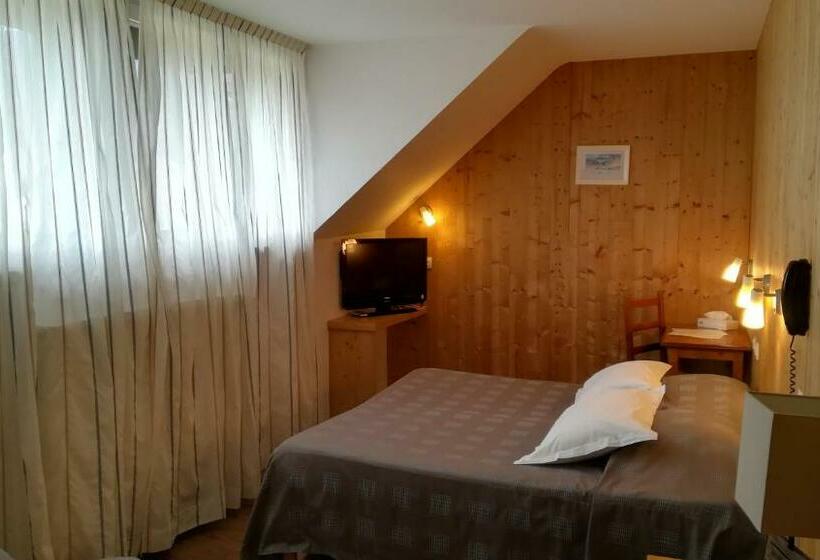 Номер Стандарт, Hôtel Restaurant Les Tilleuls