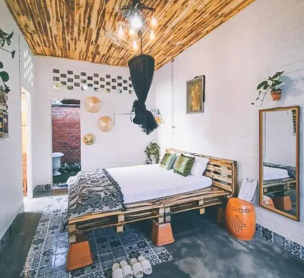 اتاق استاندارد سه تخته با چشم‌انداز باغ, Mekong Pottery Homestay, Green Friendly & Boat Tour