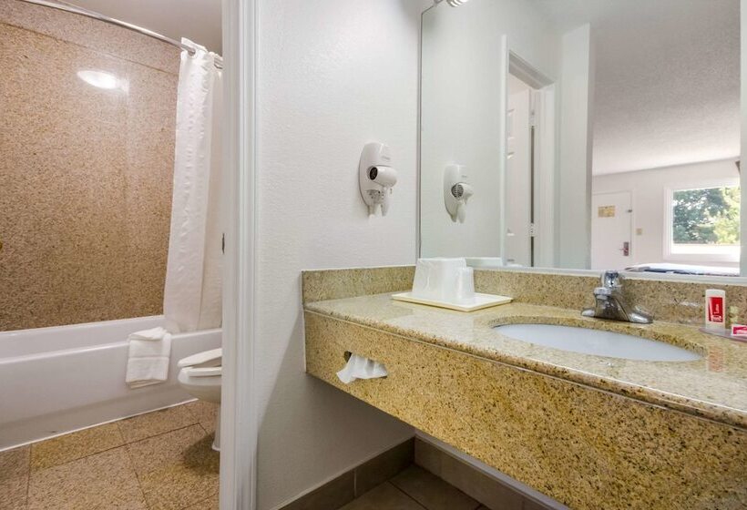 Номер Стандарт 2 Двуспальные Кровати, Econo Lodge Little Creek