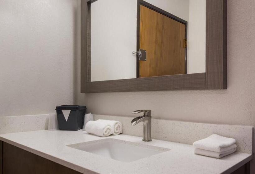 חדר סופריור עם מיטת קינג, Red Roof Inn Lawrenceburg