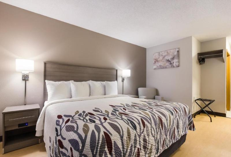 quarto Deluxe Adaptado para Deficientes Físicos, Red Roof Inn Lawrenceburg