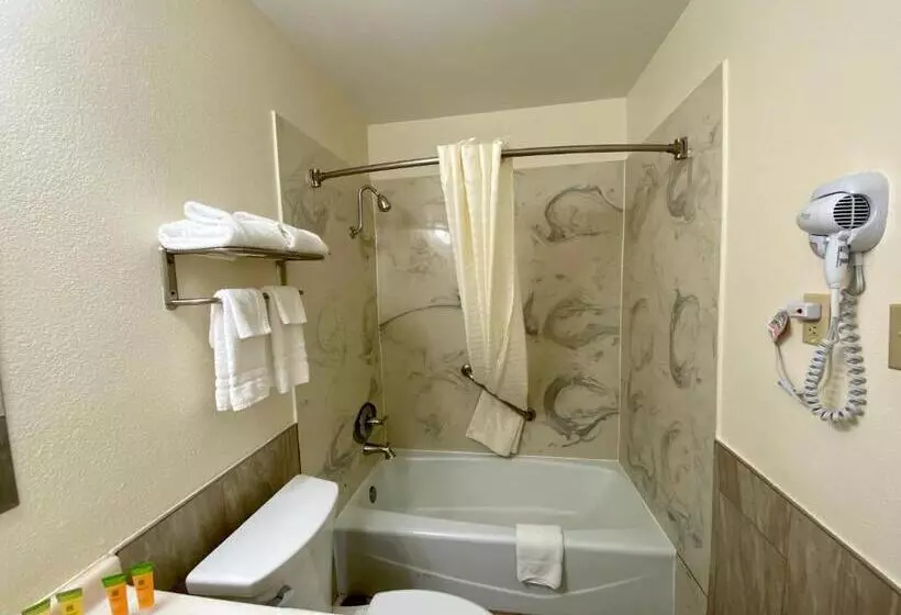 اتاق استاندارد, Roswell Inn