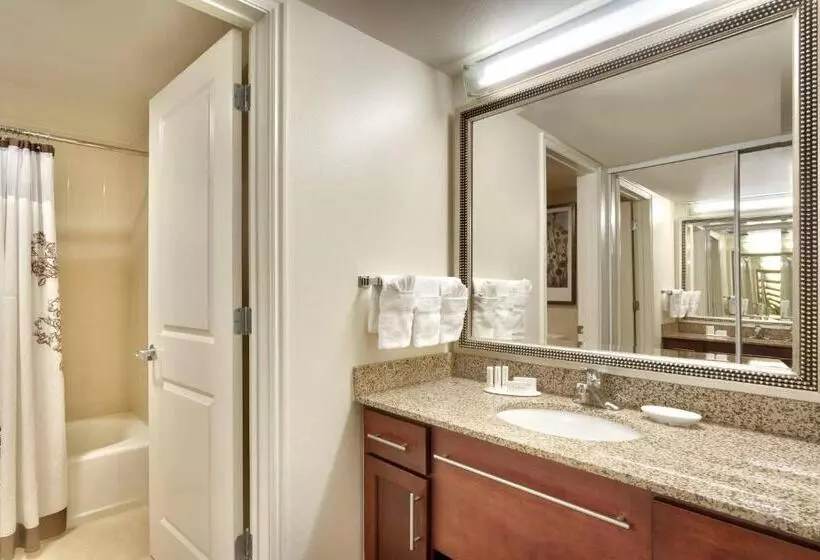 キングサイドベッドのスタンダードワンルーム, Residence Inn Salt Lake City Sandy