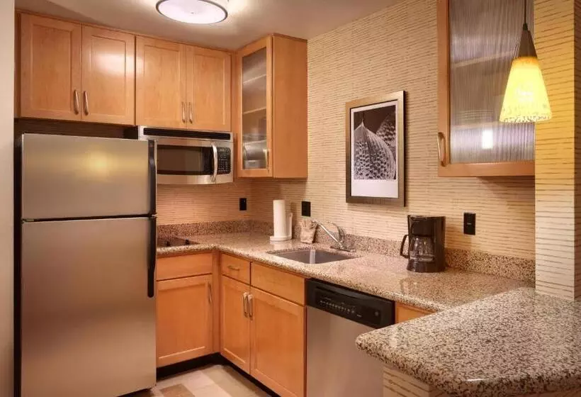 キングサイドベッドのスタンダードワンルーム, Residence Inn Salt Lake City Sandy