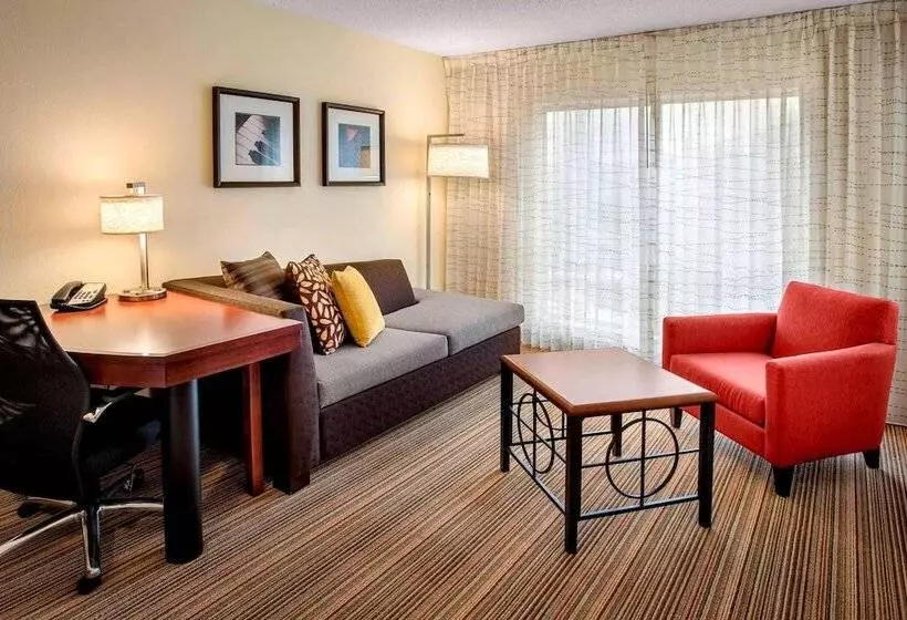 2ベッドスイートルーム, Avia Residences On Research Extended Stay